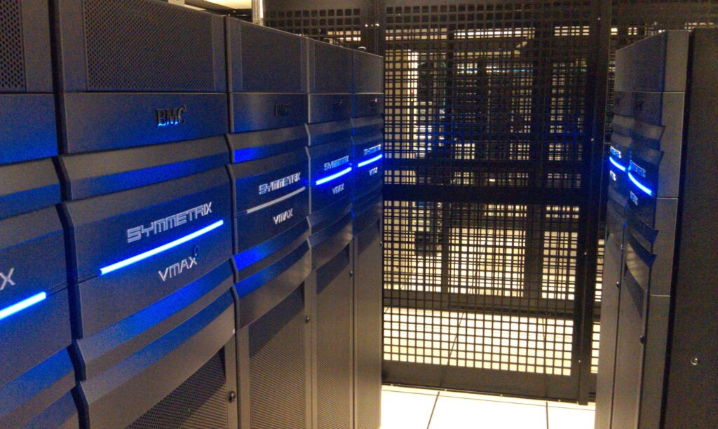 FNTS EMC VMAX 10k Array